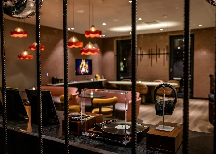 One Berlin-potsdamer Platz Hotel 3*