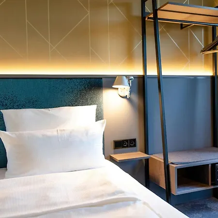 One Berlin-potsdamer Platz 3*