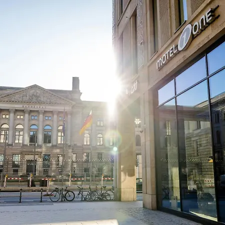 Отель One Berlin-potsdamer Platz