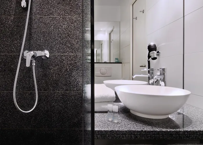 柏林波茨坦广场一号汽车旅馆酒店 3*