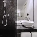 One Berlin-potsdamer Platz 3*