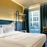 One Berlin-potsdamer Platz 3*