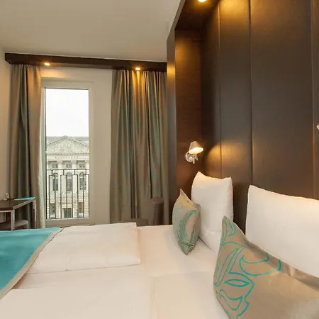 Hotel One Berlin-potsdamer Platz 3*