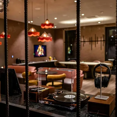 موتل وان برلين-بوتسدامر بلاتس فندق 3*